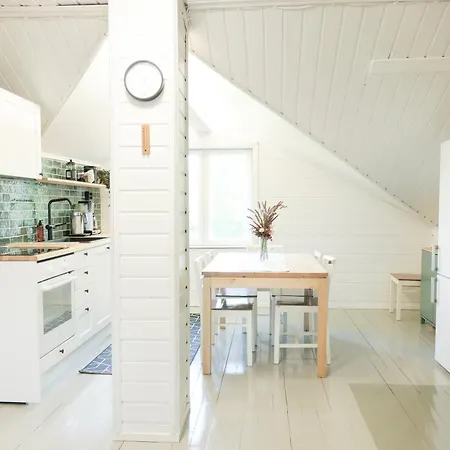 Toloppa Cozy Apartment, *